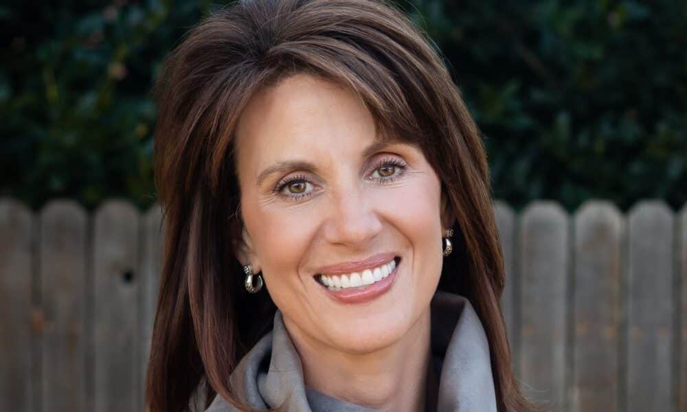 Bartlesville Mom of the Month, Kim Baker Presented by Moxie on Second Bartlesville